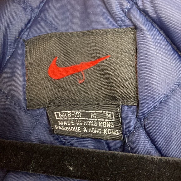 Vintage Nike Jacket with Quilted Liner - Picture 3 of 5